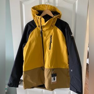 NWT North Face Jacket